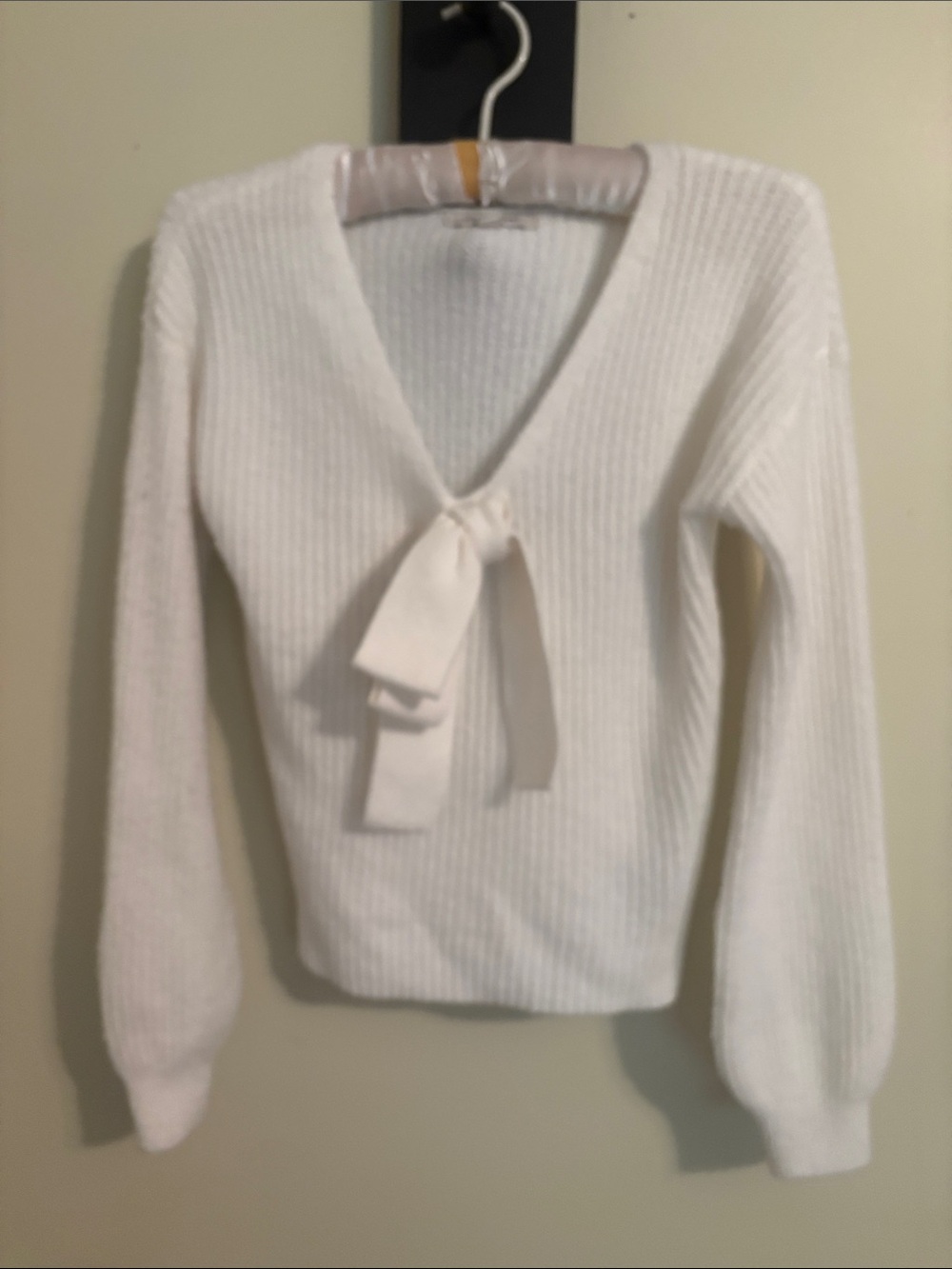 Francesca's Collections Cream V-Neck Ribbed Sweater with Front Tie